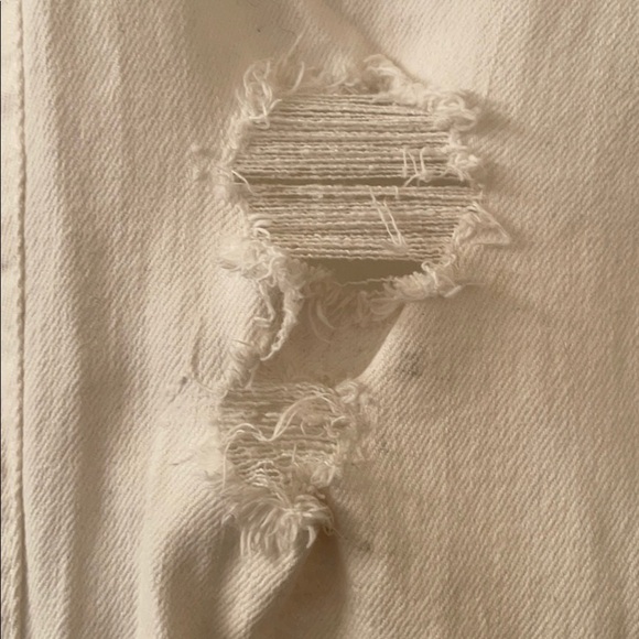 HOLLISTER WHITE RIPPED JEANS - Picture 4 of 8